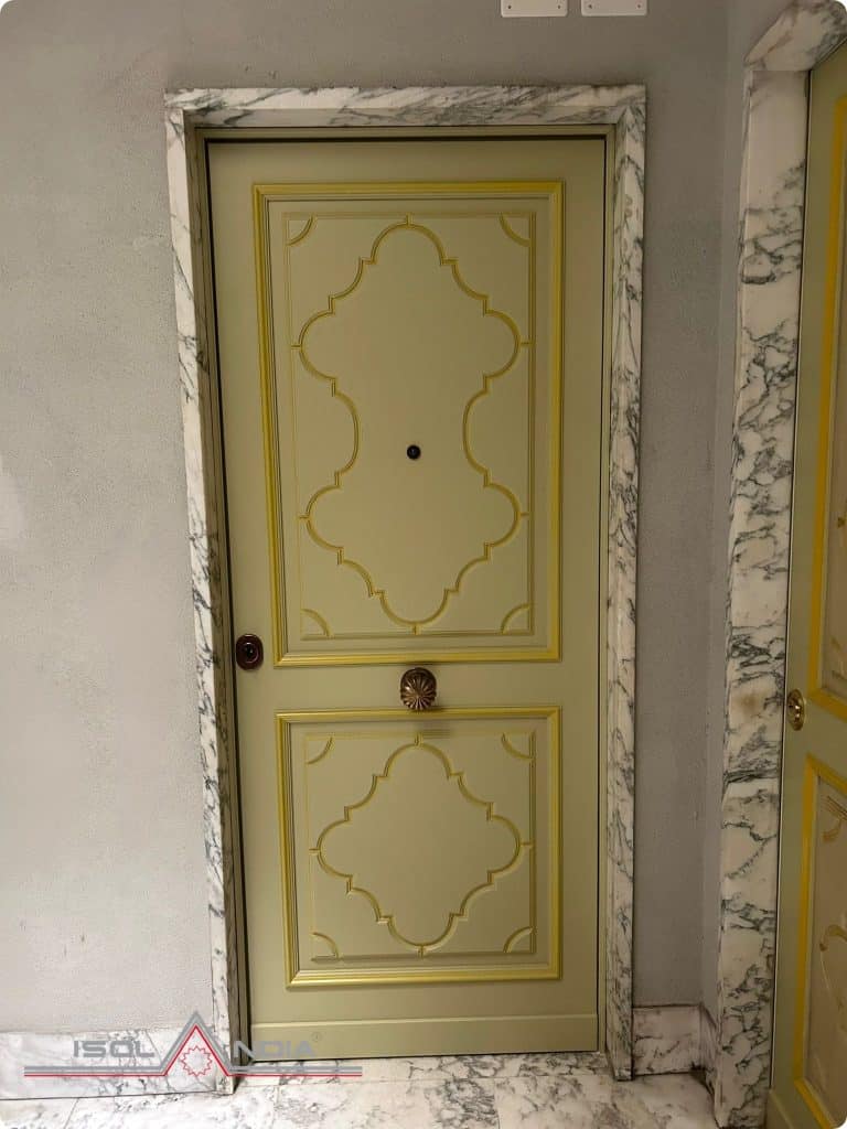 Confronto porta blindata e portoncino ingresso Chiavari Liguria