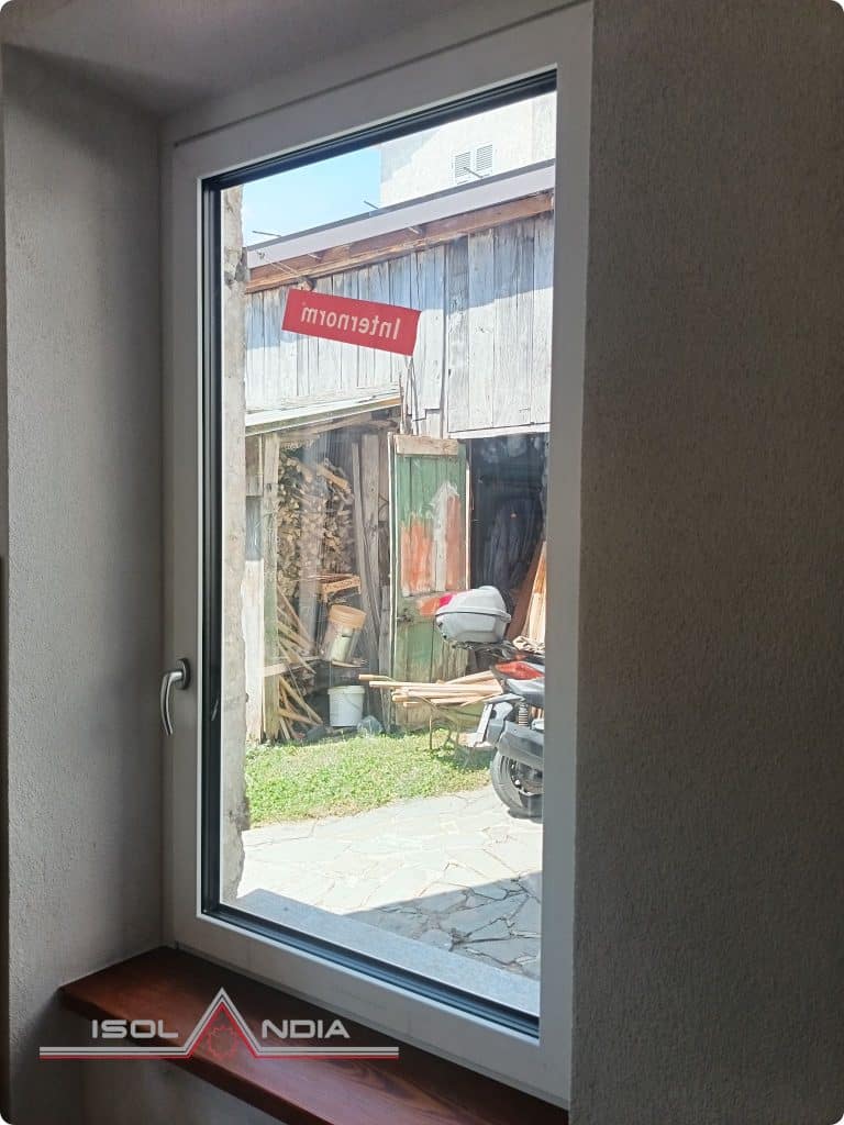 “Finestra Internorm KF310 con triplo vetro a Santo Stefano d’Aveto (GE)”